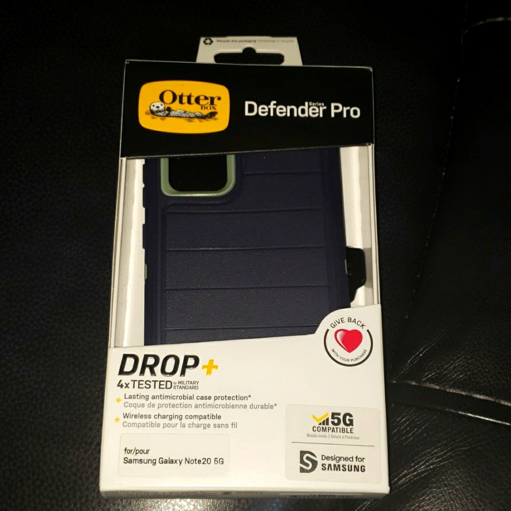 BNWT SAMSUNG GALAXY NOTE 20 5G OTTET BOX DEFENDER PRO